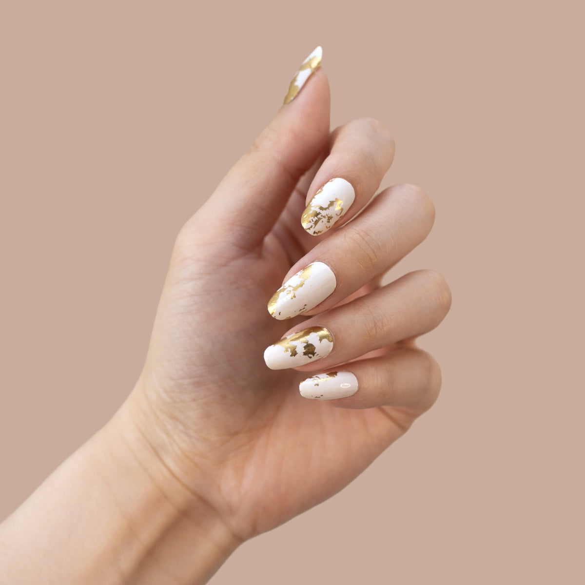Gold leaf nail art foil - Cal-Mo
